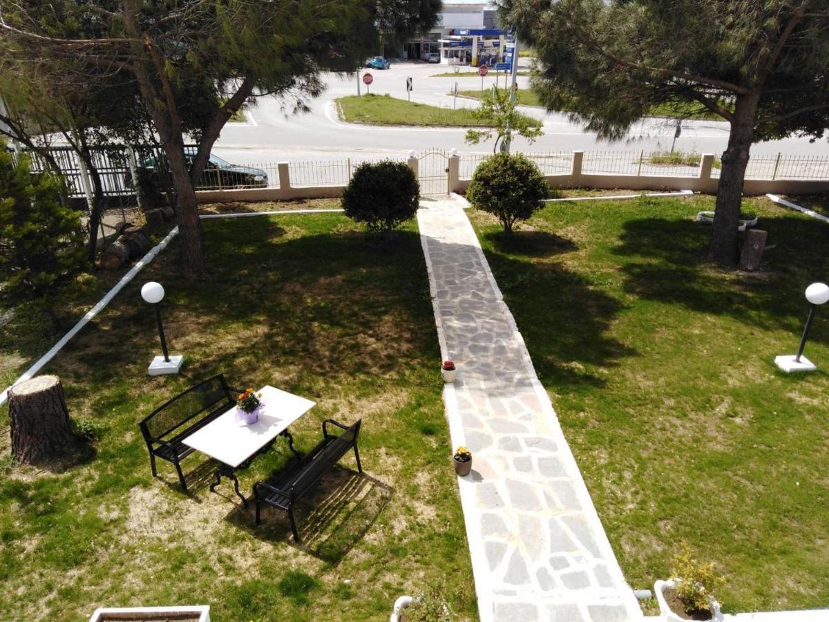 Cozy Apartments Komotini Exterior photo